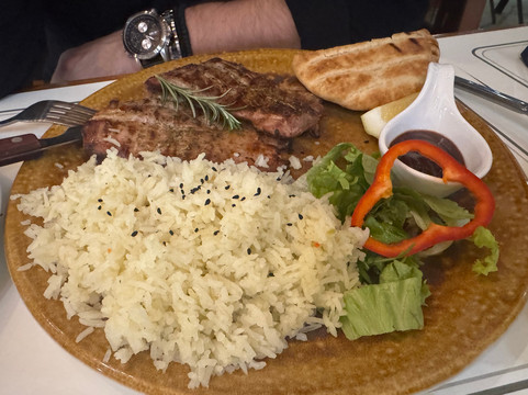 Chrisopelia Lake View主图