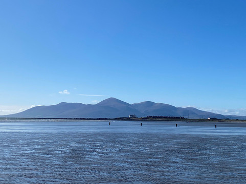 Tyrella Beach-Downpatrick必去景点
