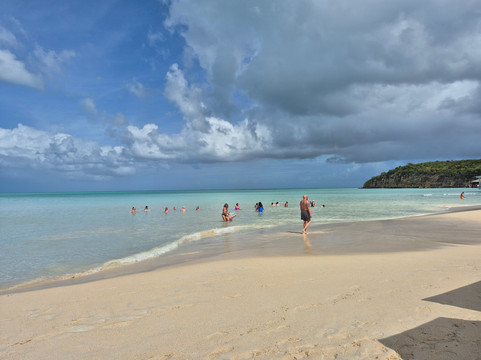 Dickenson Bay-安提瓜必去景点
