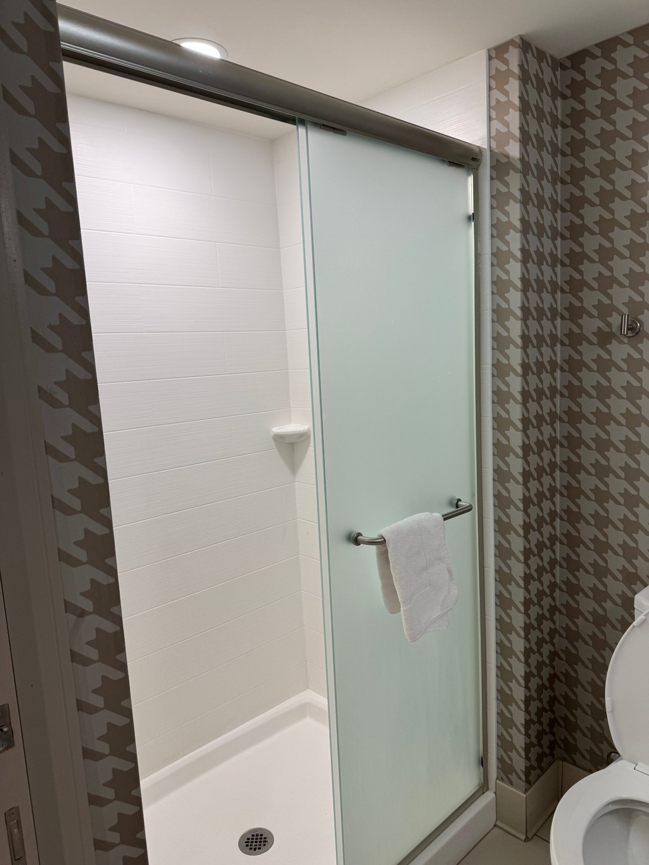 代顿万达利亚希尔顿惠庭套房酒店-浴室