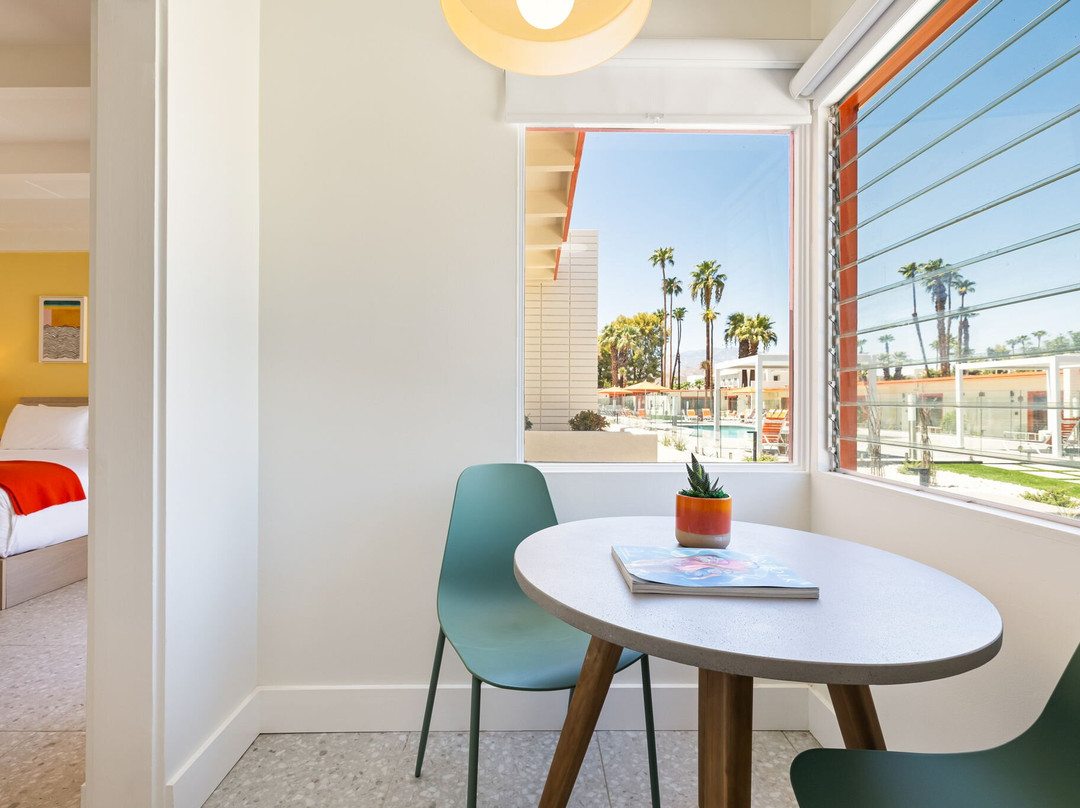 莫哈韦度假村 - 限成人主图