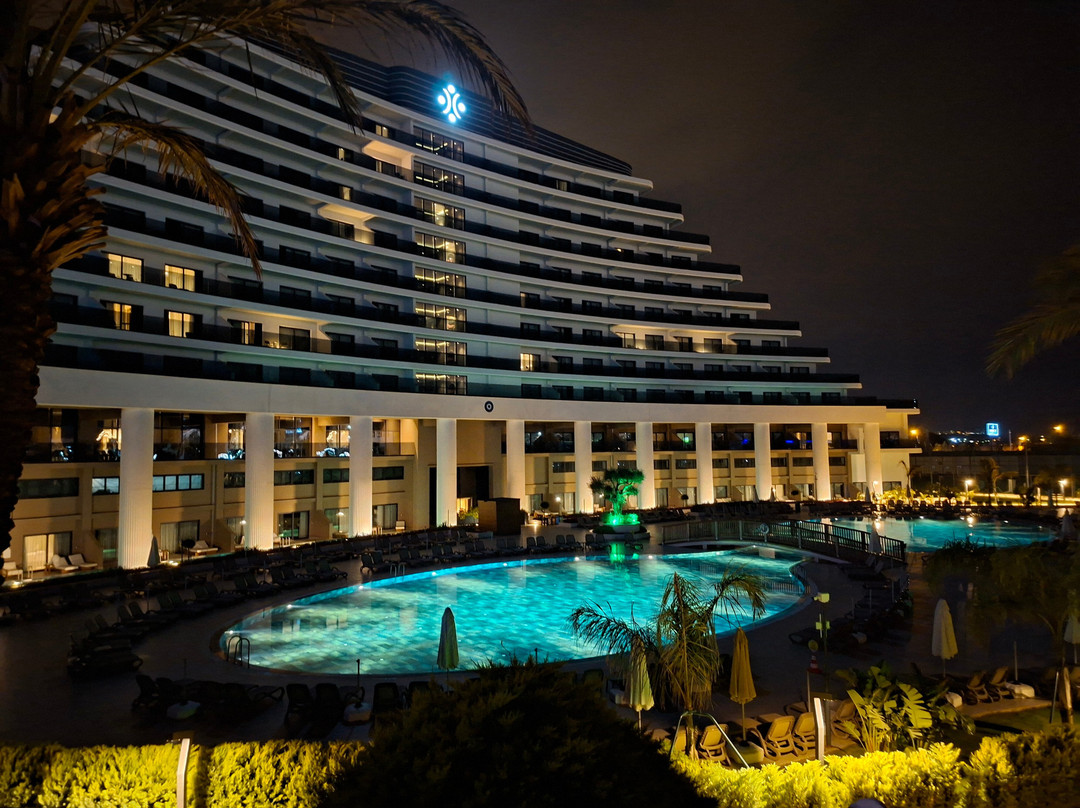 奇迹度假酒店主图