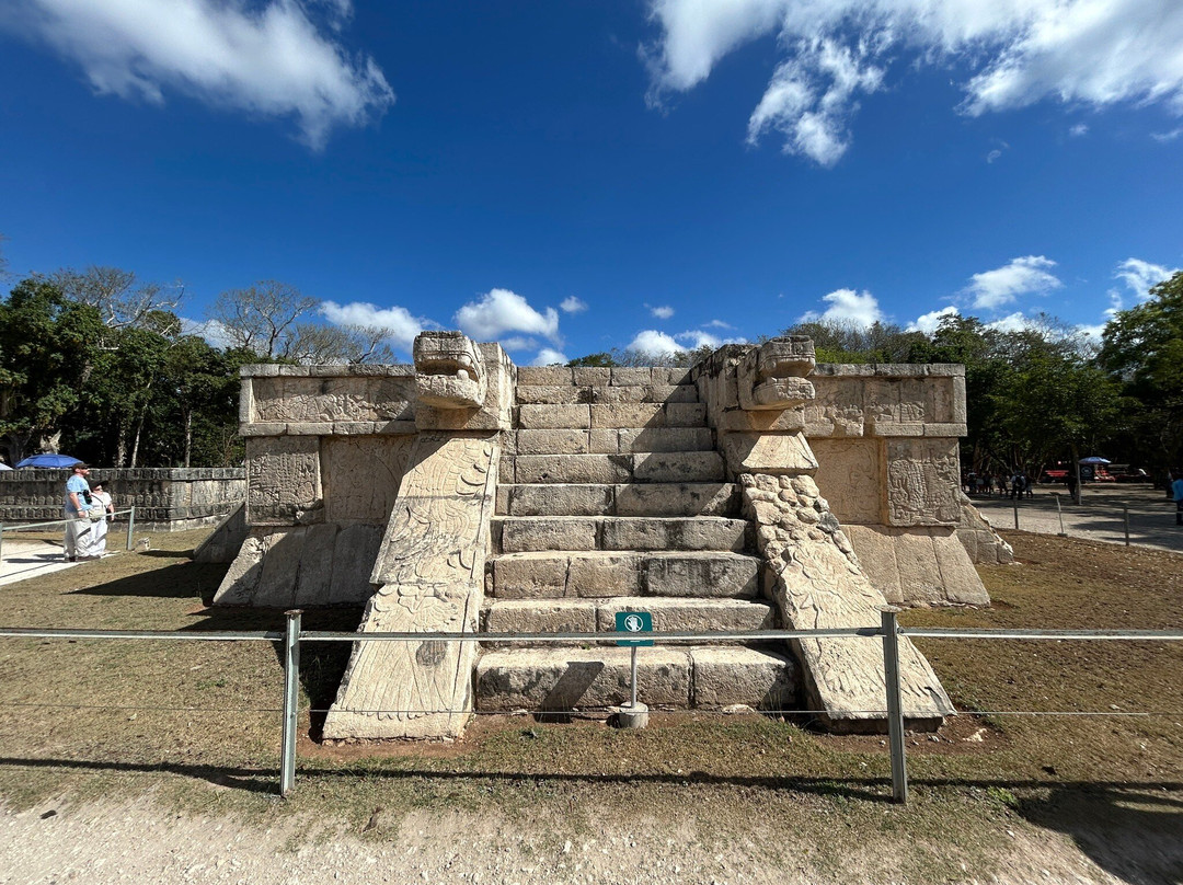 Plataforma de las Aguilas y los Jaguares-奇琴伊察必去景点