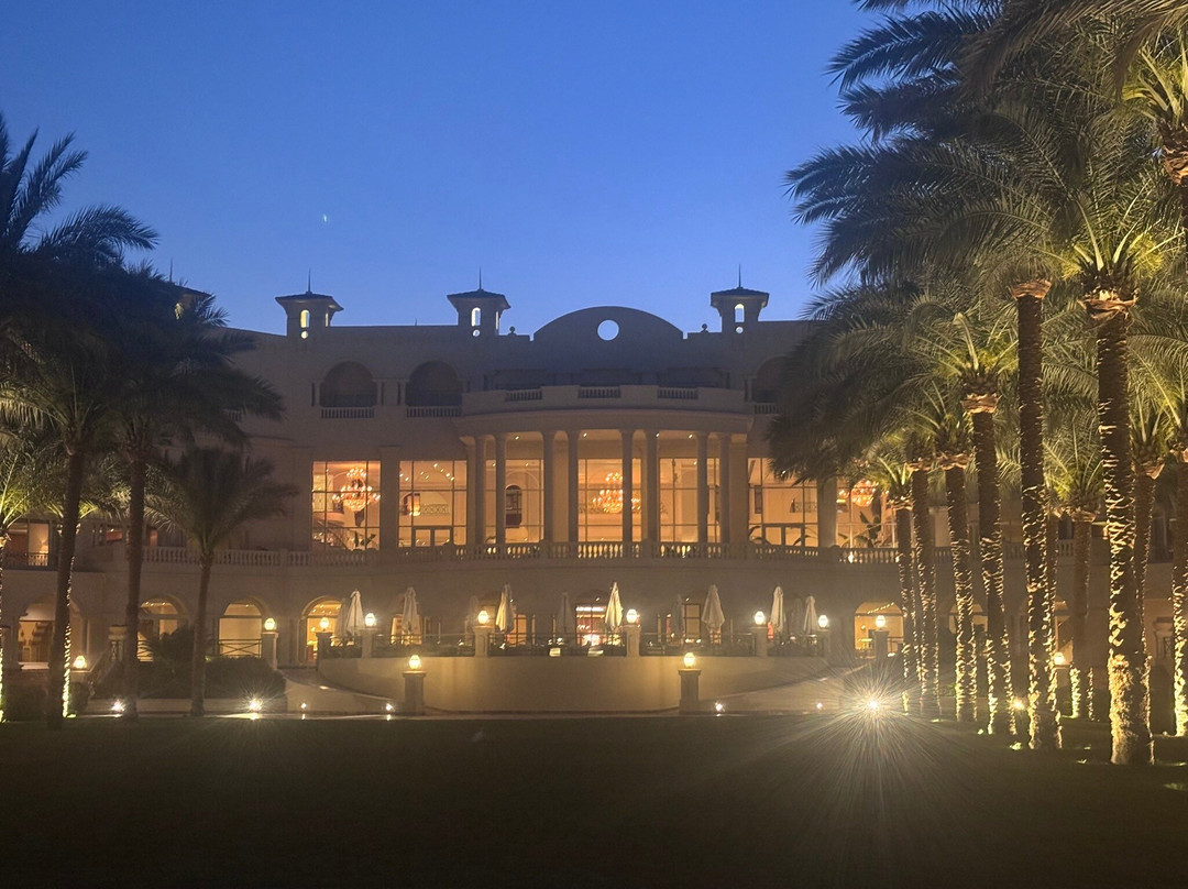 萨尔哈氏男爵宫殿度假村主图