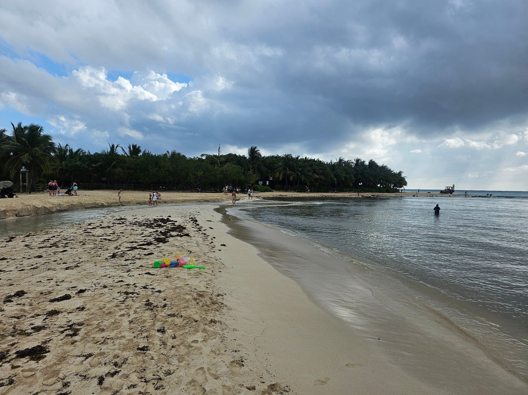 Playa Punta Esmeralda-普拉亚德尔卡曼必去景点