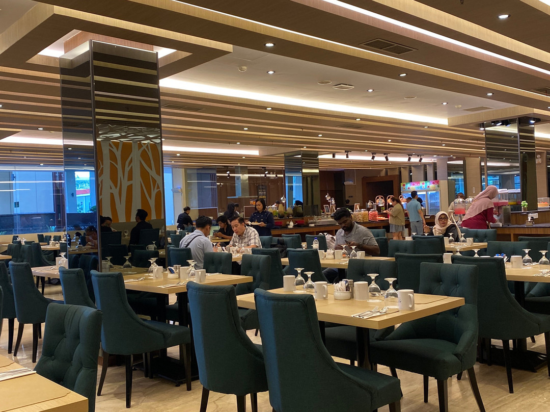 巴淡阿斯顿法义公寓式酒店主图