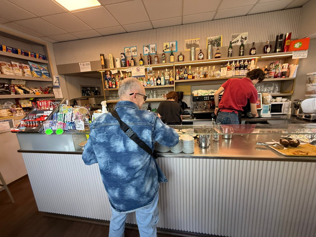 Piccolo Bar