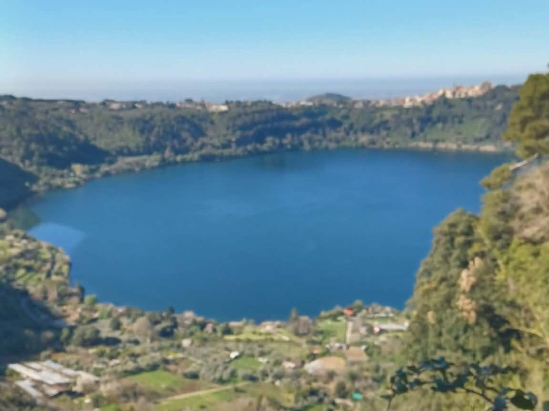 Lago di Nemi-Nemi必去景点