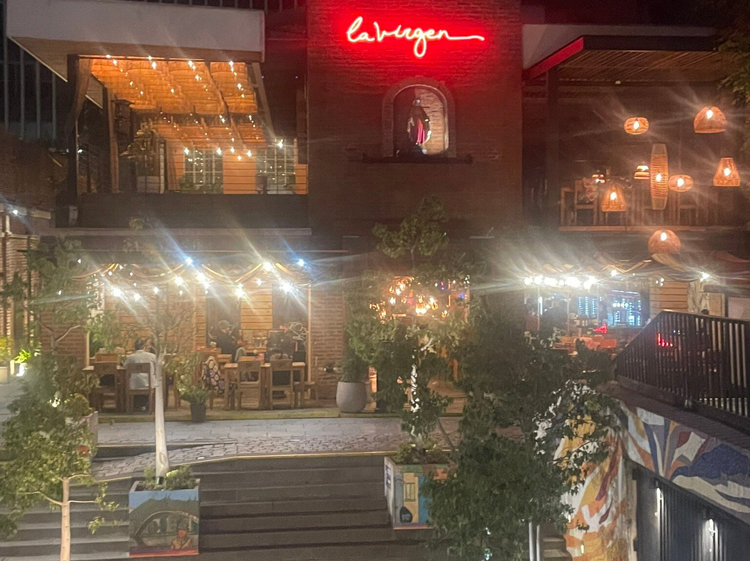 贝拉维斯塔美食广场-圣地亚哥必去景点
