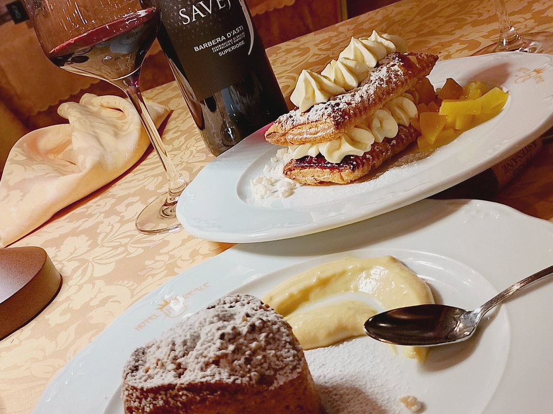 皇家餐厅酒店主图