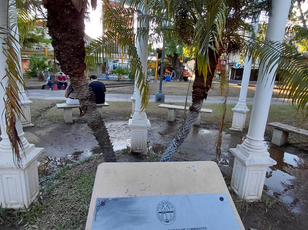Plaza Juan de Vera-科连特斯必去景点