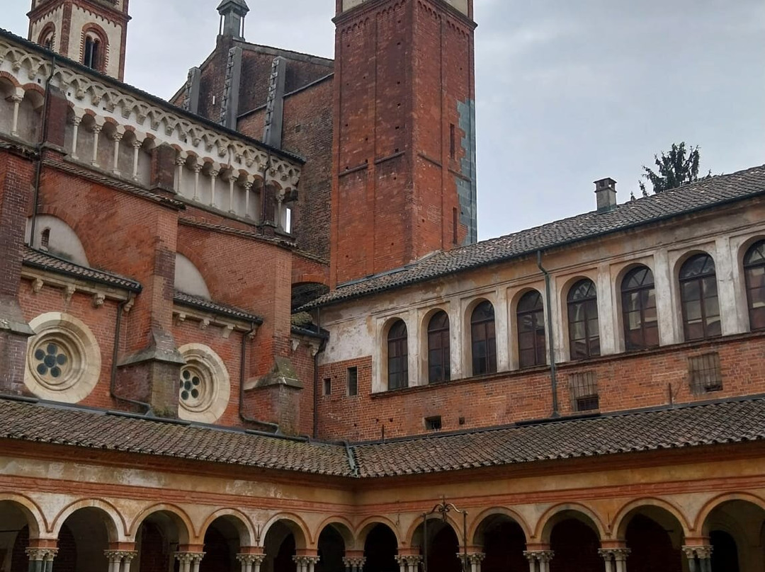 Basilica di Sant'Andrea-韦尔切利必去景点