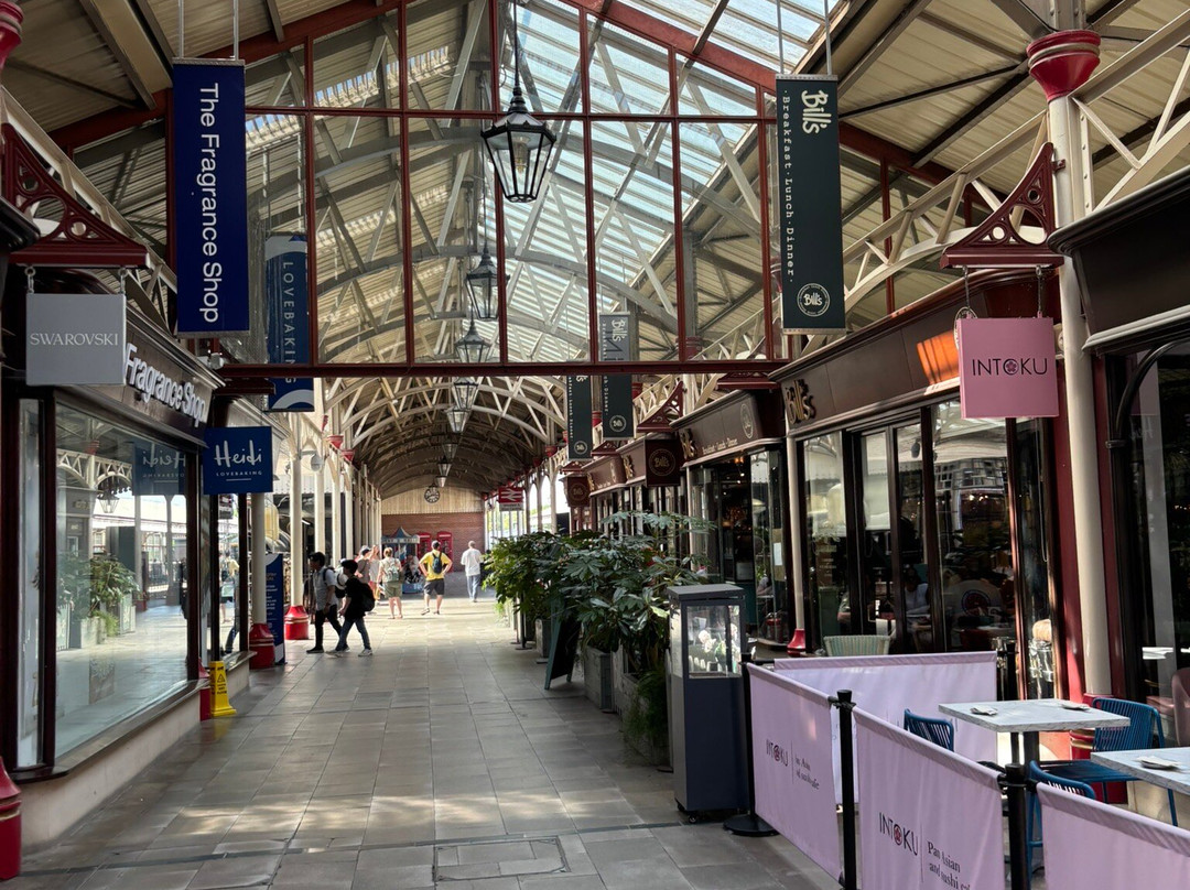 Windsor Royal Shopping-温莎必去景点