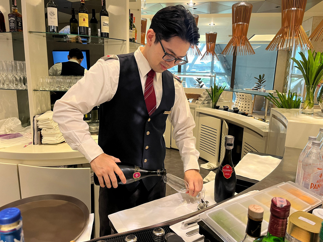 Qatar Airways Bangkok Premium Lounge