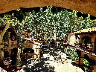 Tlaquepaque Arts & Shopping Village-塞多纳必去景点