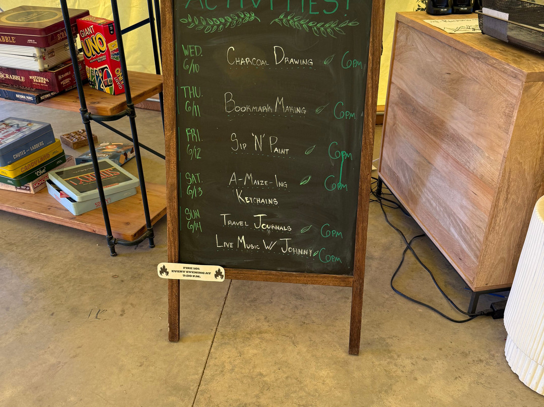 帐棚下拉什穆尔山酒店主图