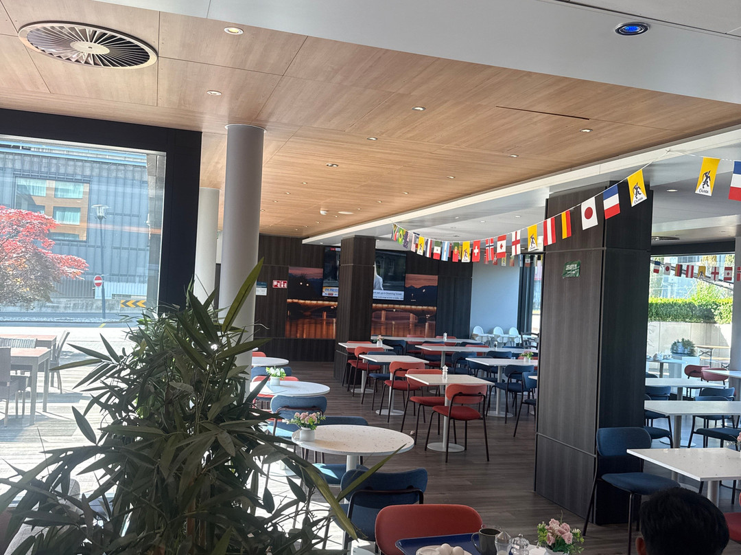 Holiday Inn Express 苏黎世机场智选假日酒店主图