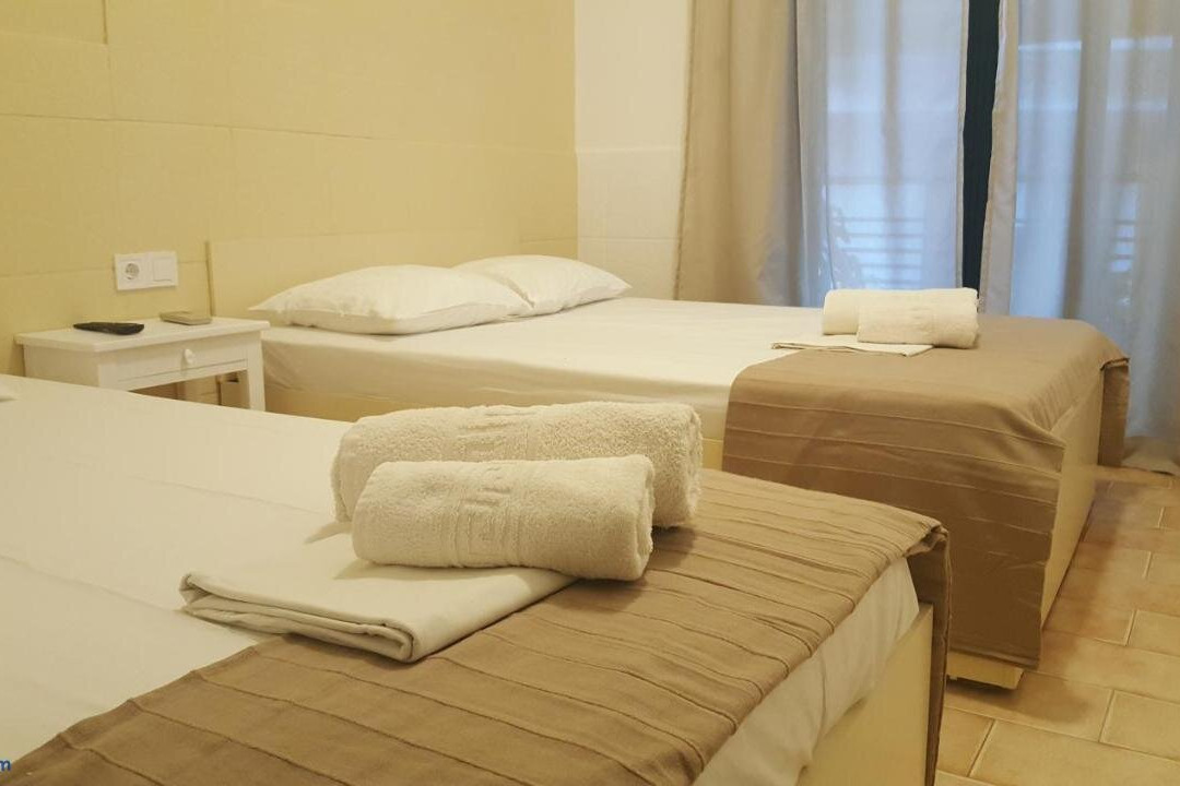 Enalio Rooms