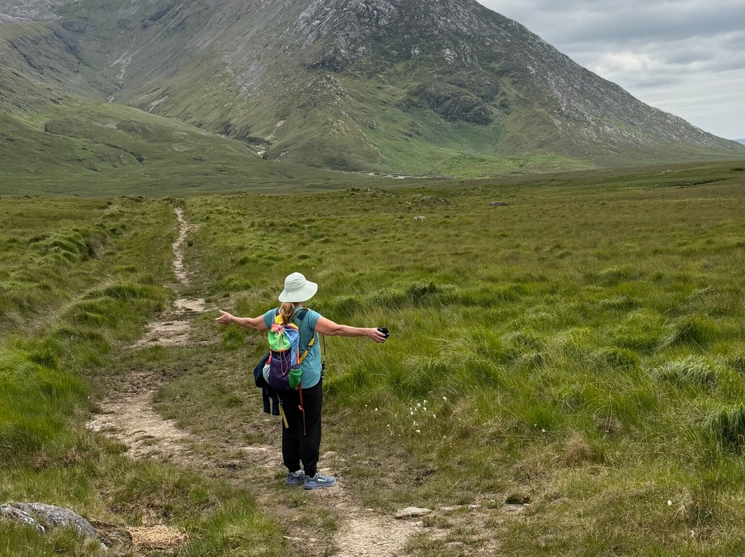 Footfalls Walking Holidays-Roundwood必去景点