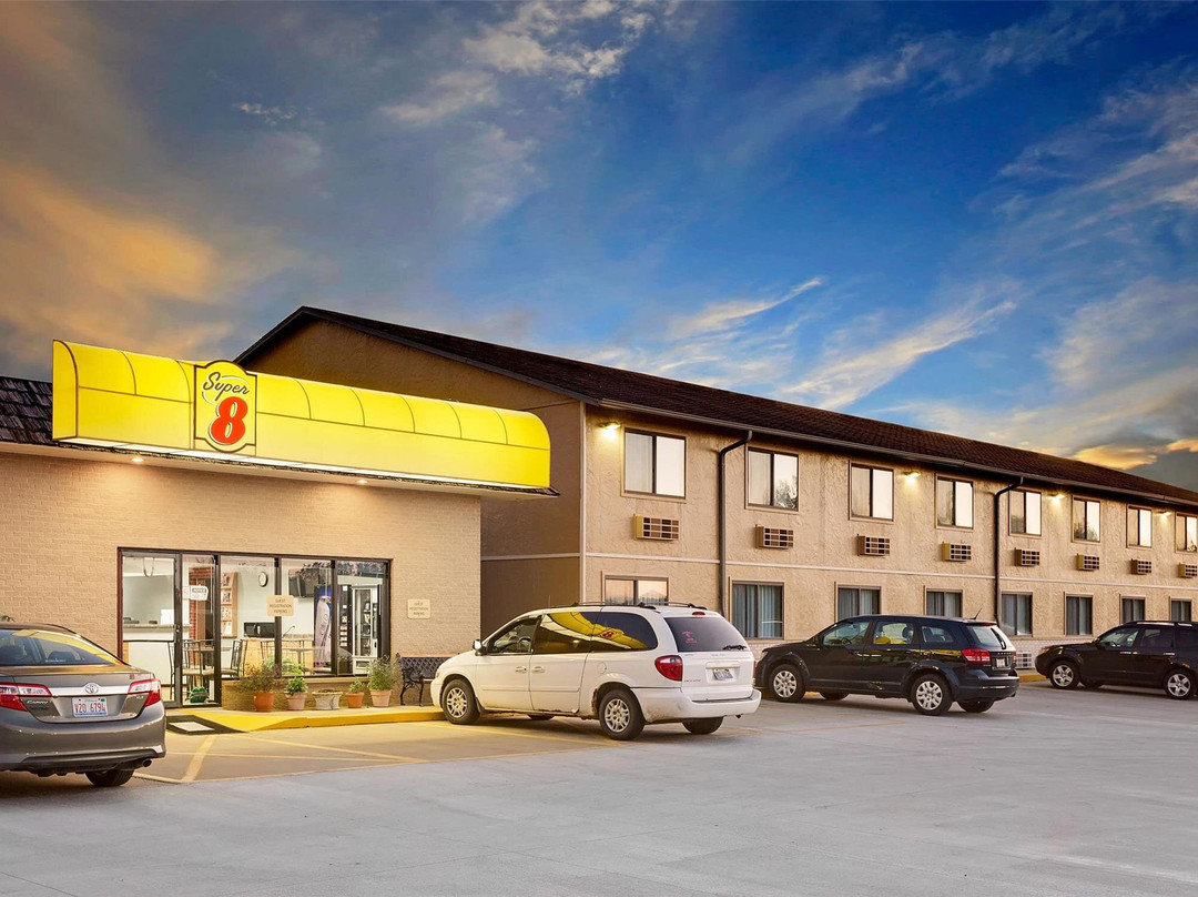 Avon酒店住宿-Super 8 by Wyndham Macomb