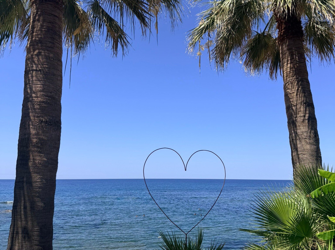 Lido Baja d'oro-迪亚曼泰必去景点