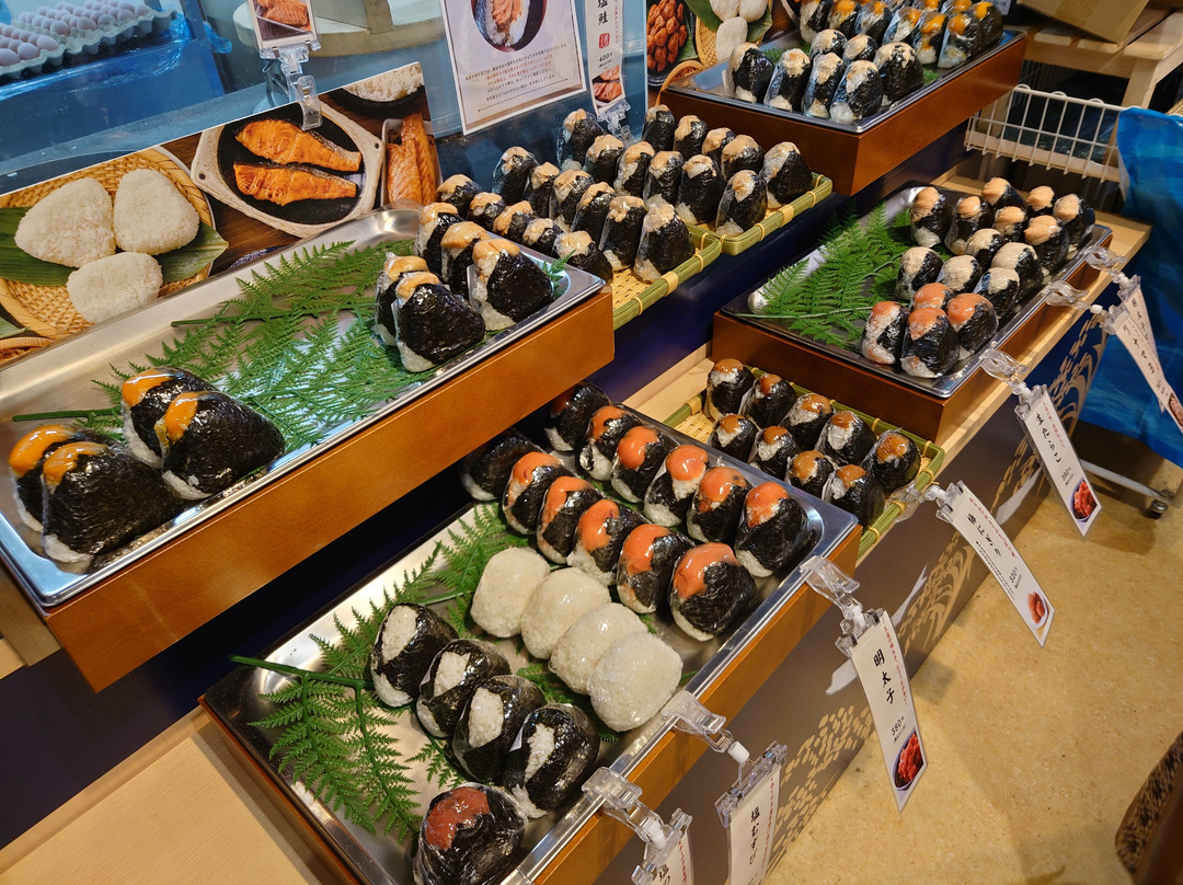 Michi-no-Eki Salmon Park Chitose-千岁市必去景点