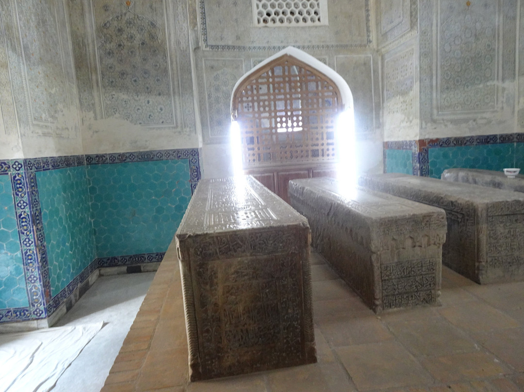 Gumbazi Sayidon Mausoleum