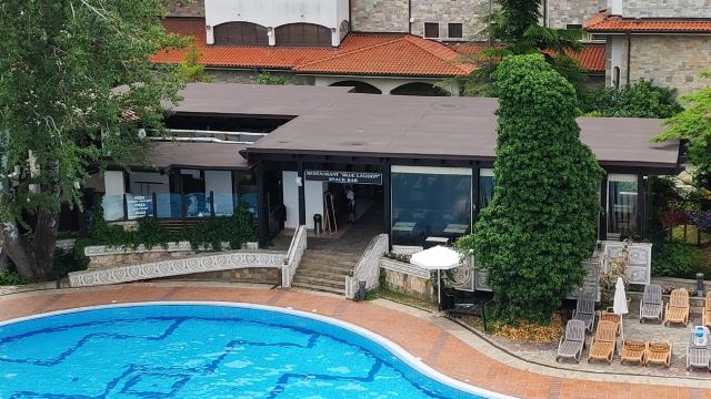 海伦娜公园超全包式酒店-旅行者