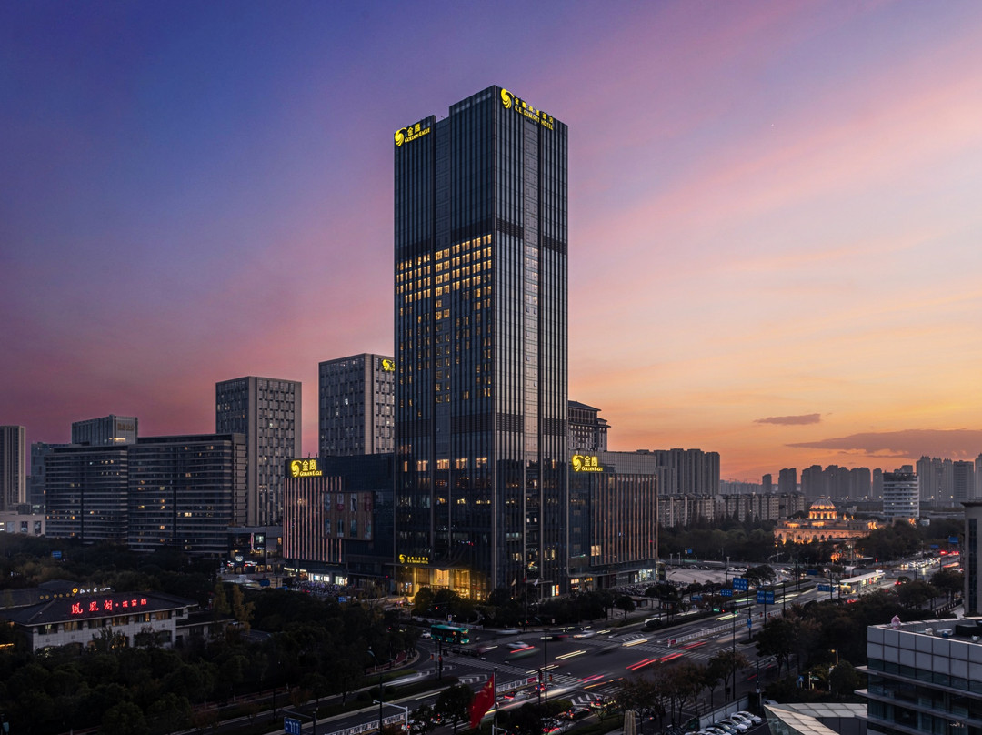 盐城金鹰尚美酒店(宝龙广场聚龙湖店)主图