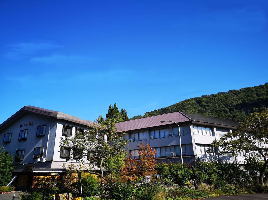 十和田湖 游月
