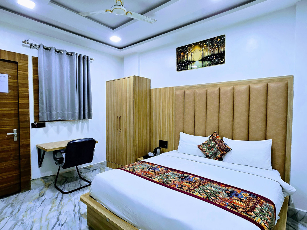 HOTEL AARAV GRAND