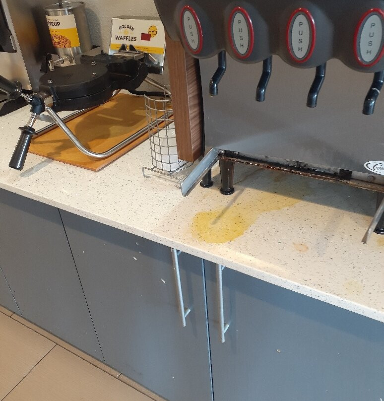 舒适酒店及套房沙伦维尔 - 辛辛那提北主图