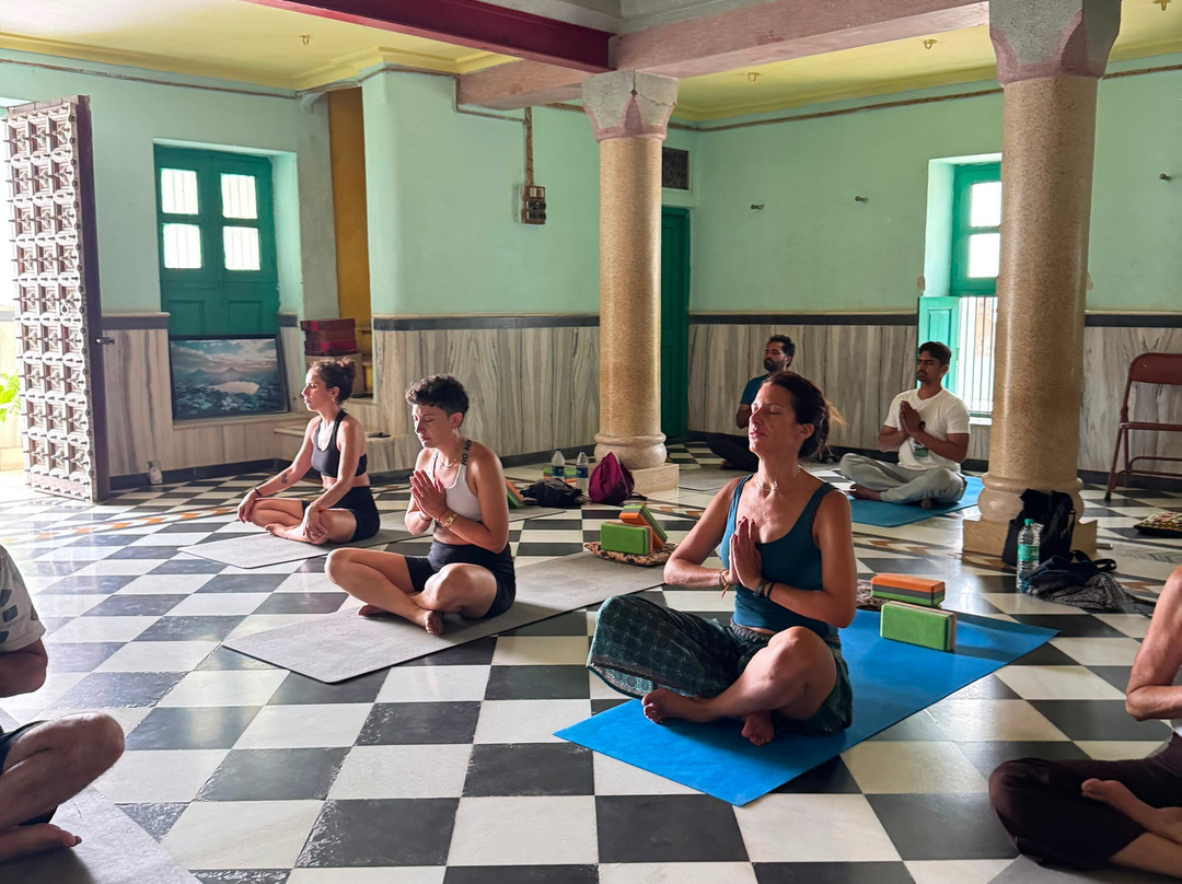 Sanatan Yoga | #1 Yoga Centre | Pushkar-普希卡必去景点