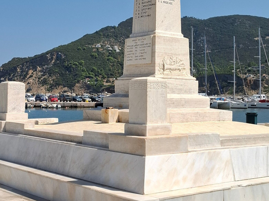 Skopelos Port Pier-Skopelos Town必去景点