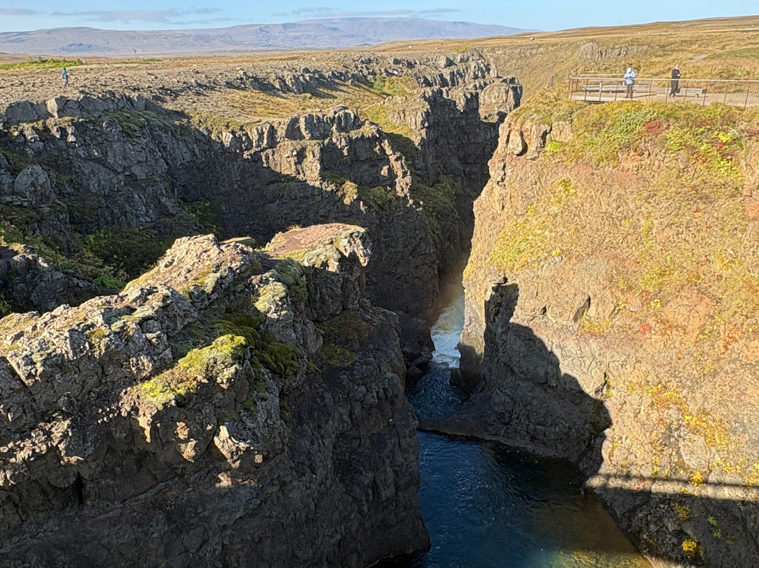 Kolugljufur Waterfall-华姆斯唐吉必去景点