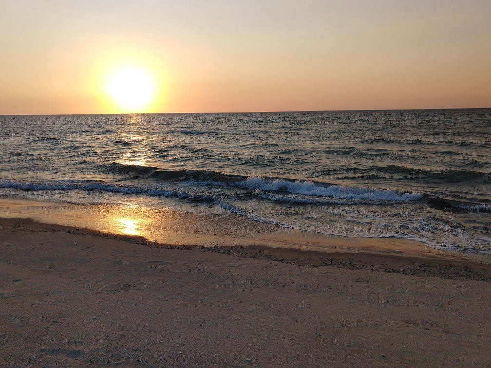 San Narciso酒店住宿-Camp Rofelio Surfing Beach Resort