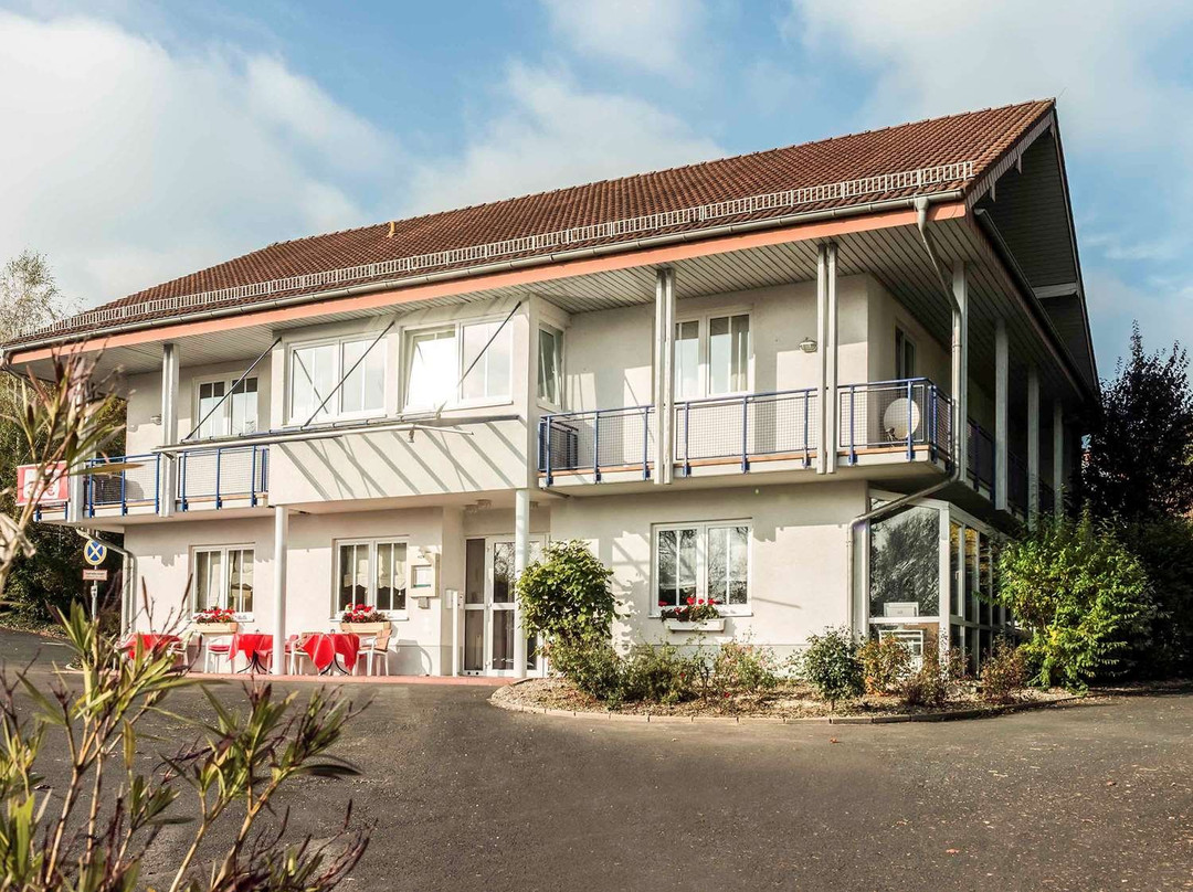 宜必思卡塞尔梅尔松根酒店主图