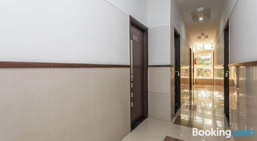 SPOT ON 74869 Manesar Hotel