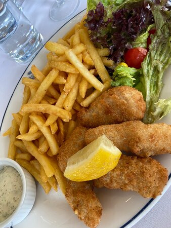 Royal Ocean Racing Club主图