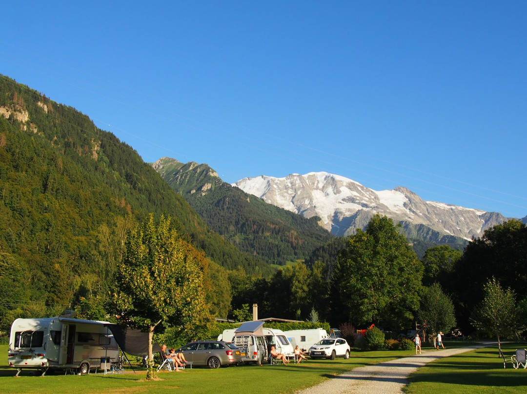 Nature & Lodge - Camping Les Domes de Miage