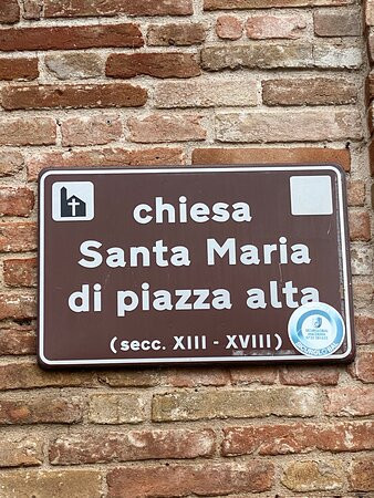 Santa Maria di Piazza Alta-Sarnano必去景点
