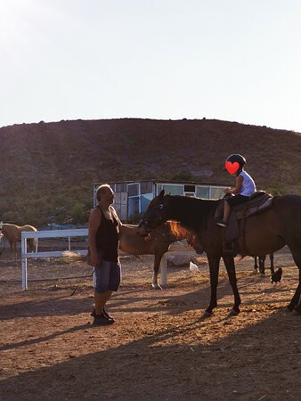 Hefaistos Estate-Paralia Thanous必去景点