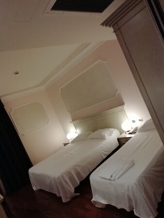 美第奇别墅酒店主图