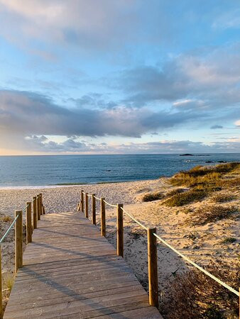 Praia de Vila Cha景点图片