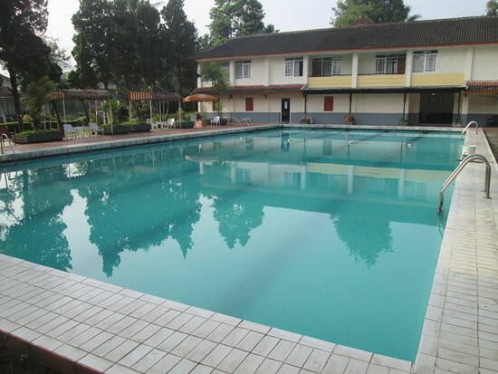 Puncak Raya Hotel主图
