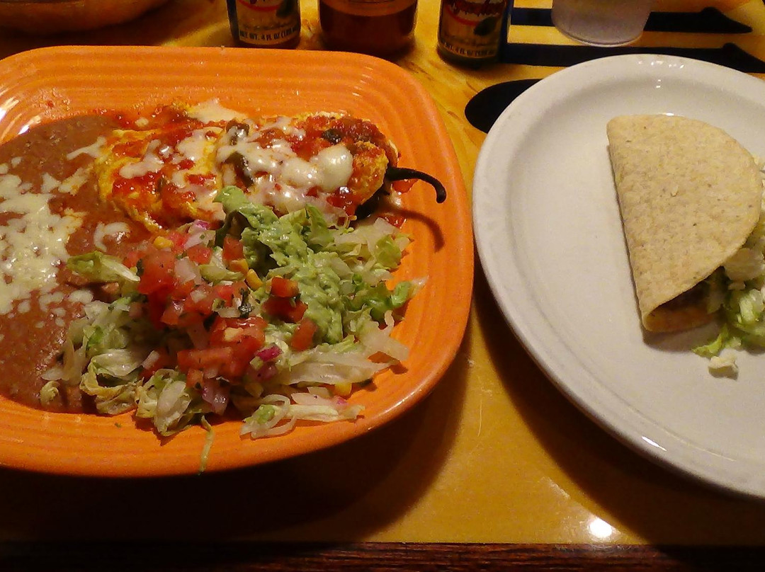 Oakwood Village餐馆和美食-Los Gallos