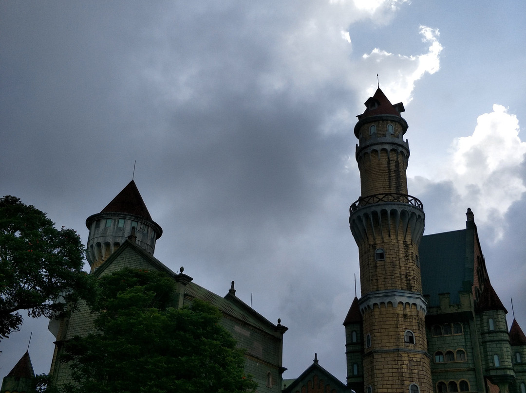 Lemery旅游攻略图片