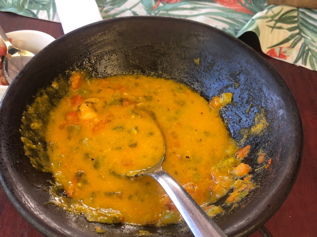 Sobrado - cozinha praia e contemporânea