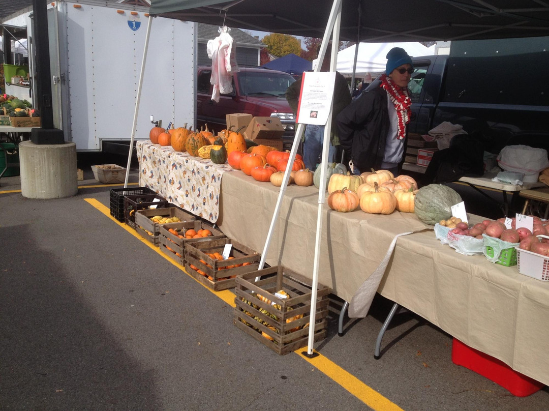 Fairport旅游景点-Fairport Farmers' Market