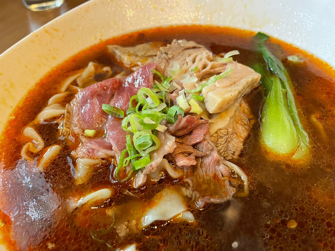 Chef Hung Taiwan Bistro 990